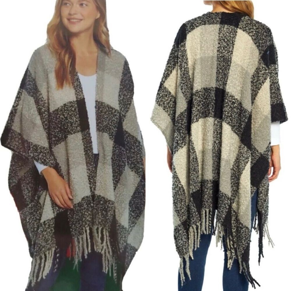 NWT Woolrich Cozy Blanket Wrap Shawl OS Black White Gray Plaid Fringe‎ Pancho